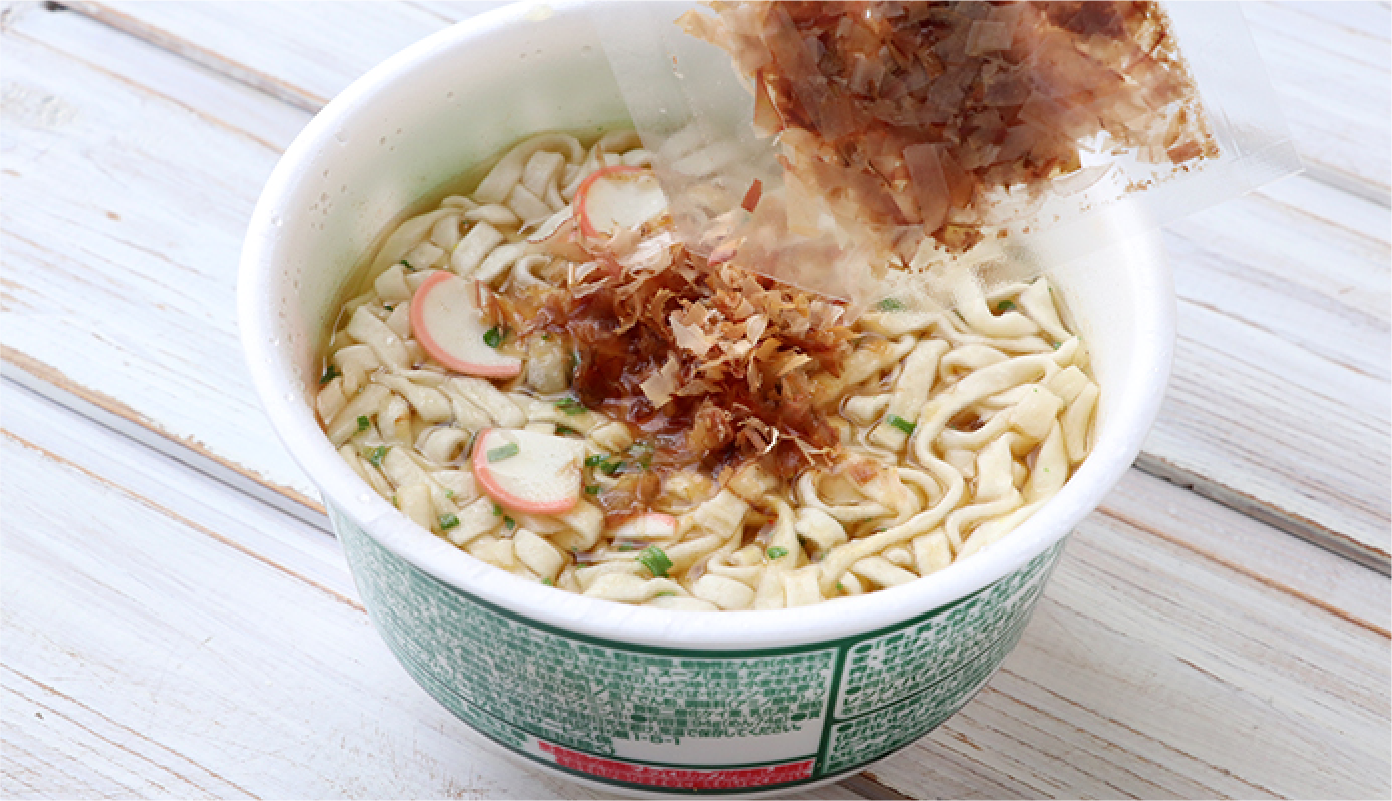 インスタントのカップ麺や汁物のだし感をアップ！
